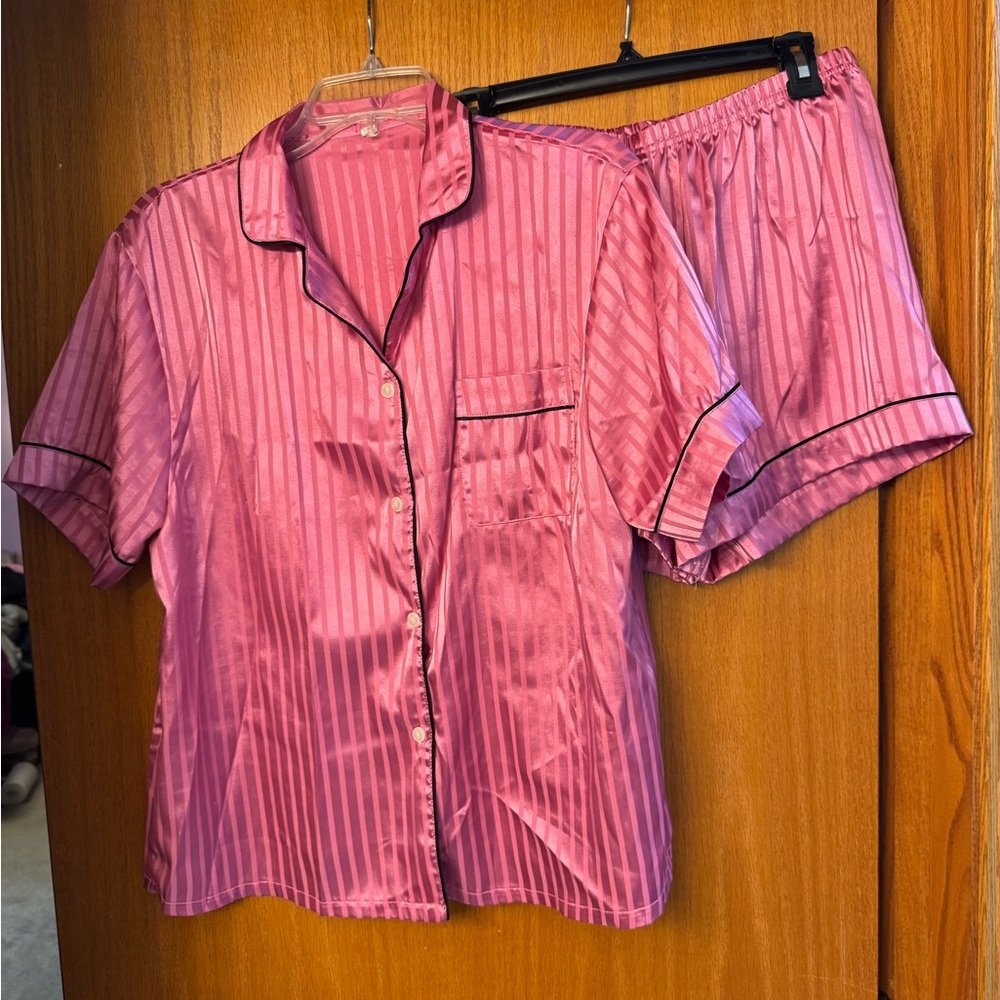 SHEIN Pink Satin Stripe Short Sleeve Pajama Set with Black Piping
